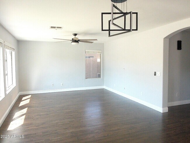 Building Photo - 4639 E Laredo Ln