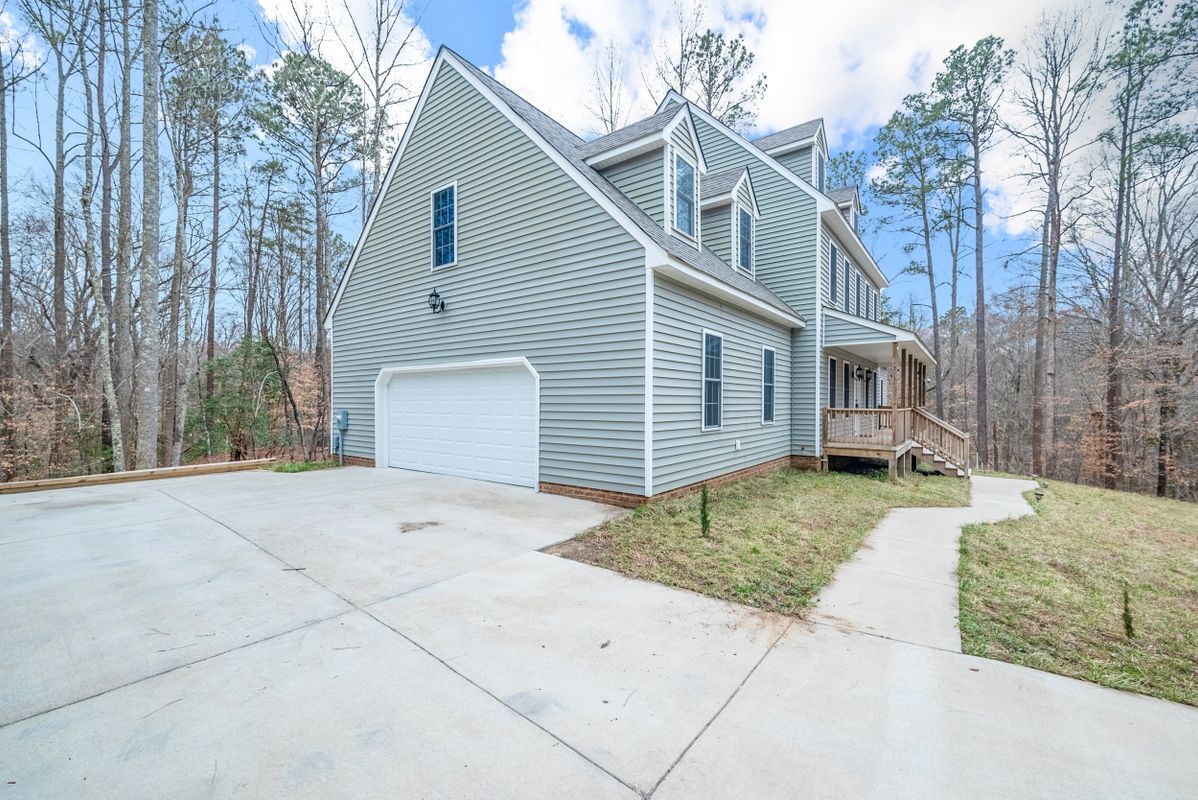 Building Photo - 4 Pasture Cir