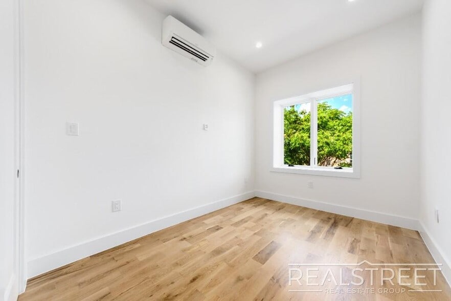 Building Photo - Brand New Residences with Modern Finishes ...