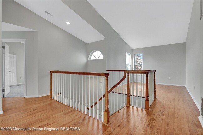 Building Photo - 7 Pagoda Ln