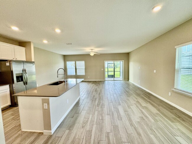 Building Photo - Beachwalk Townhome available for Rent - Be...