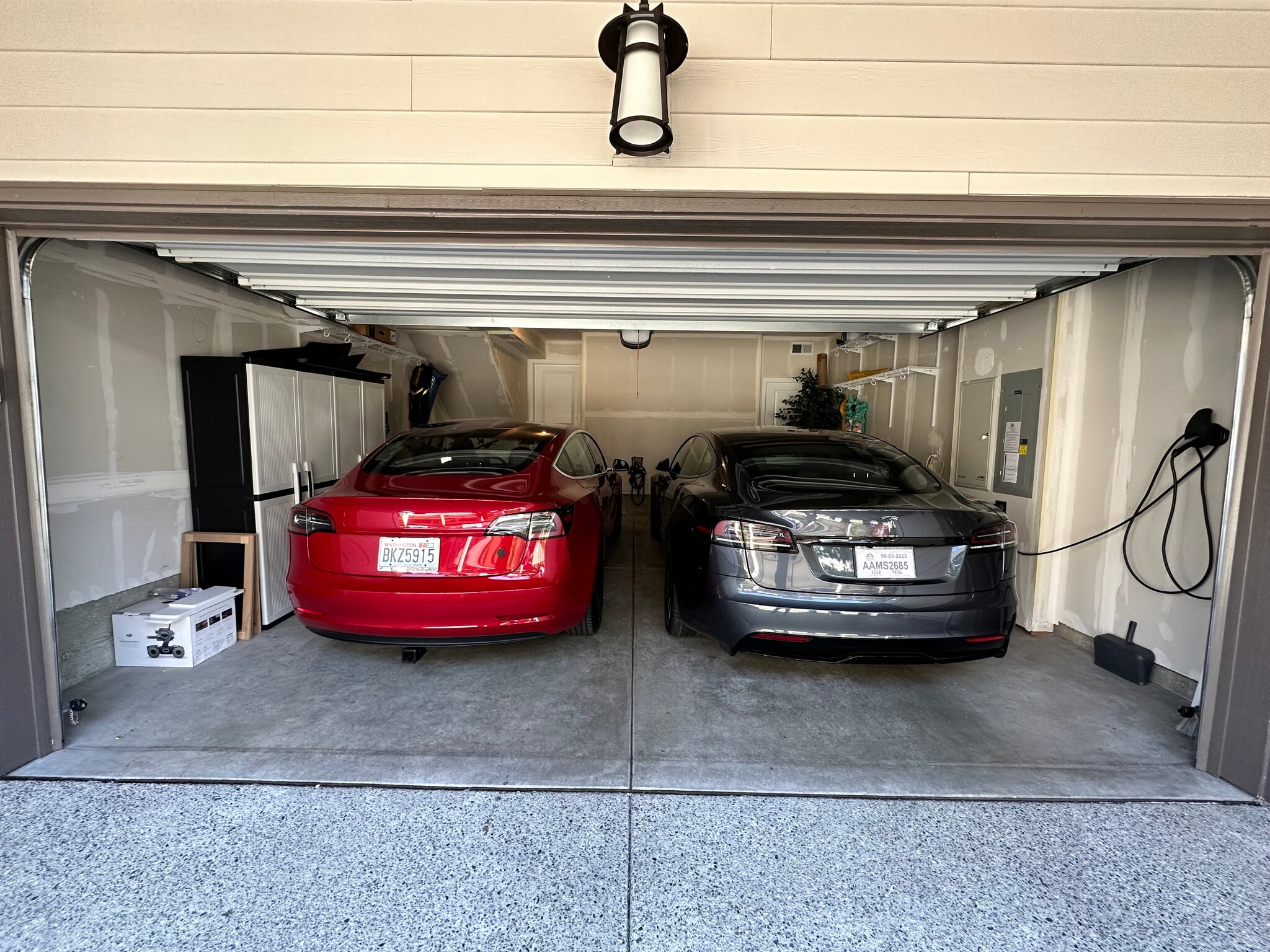 Building Photo - 540 NE Daisy Walk