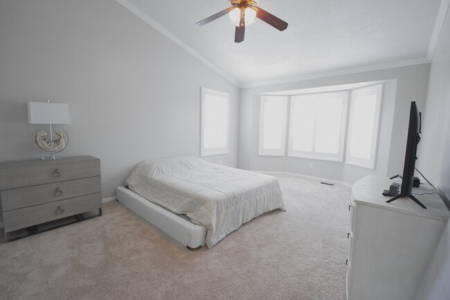 Building Photo - 7136 Ponderosa Way
