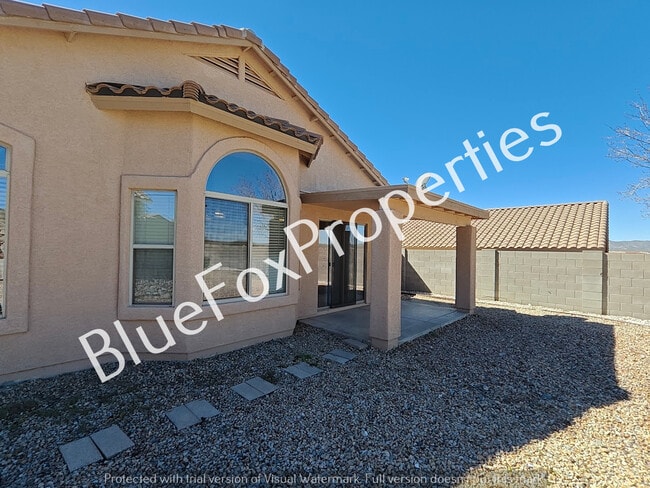 Building Photo - 60354 Alpine Way