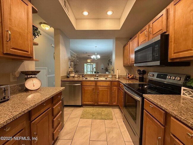 Building Photo - 10200 Belle Rive Blvd