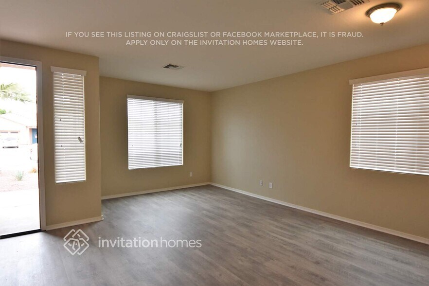 Building Photo - 11855 W Monte Vista Rd