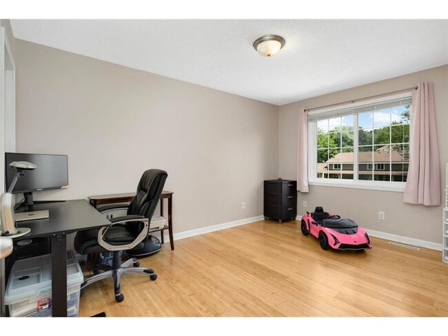 Building Photo - 7300 Stewart Dr