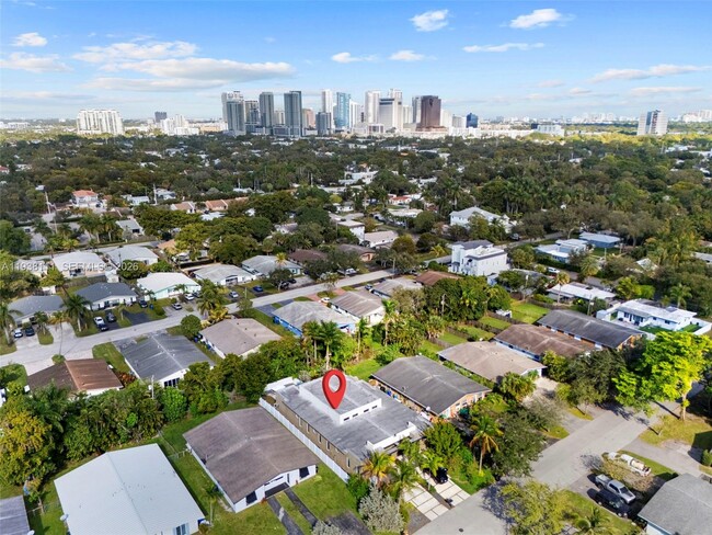 Building Photo - 821 SW 14th St