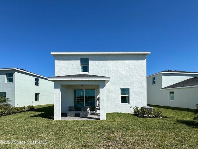 Building Photo - 1959 Croft Inlt Dr NW