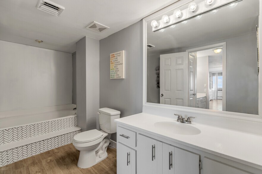 Master Bathroom - 901 S Atlantic Ave