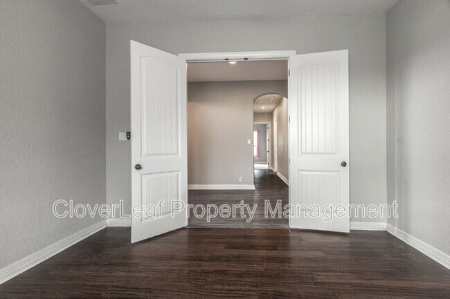 Building Photo - 6210 Fishpond Rd