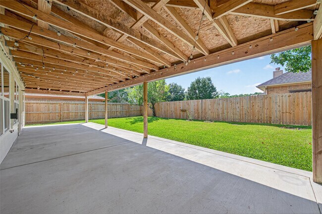 Building Photo - 19419 Arbor Pines Ln