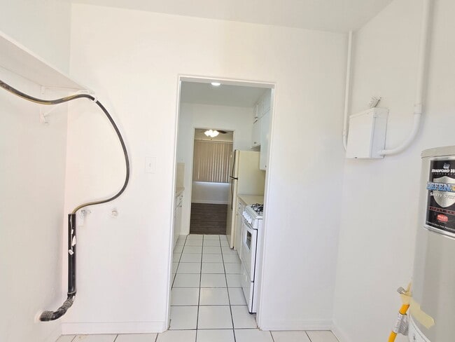 Building Photo - Location!! Awesome 1 bed 1 bath in Historic Glendale