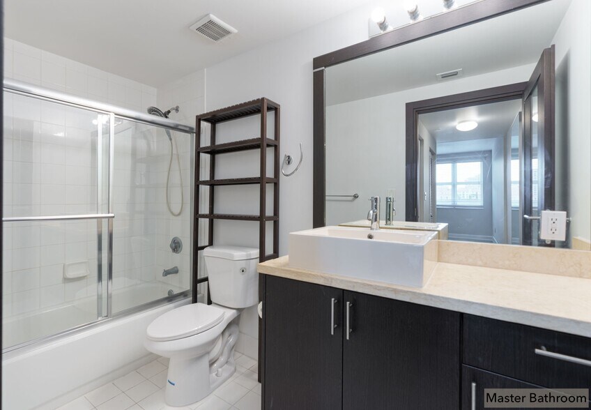 Building Photo - 50 Menores Ave