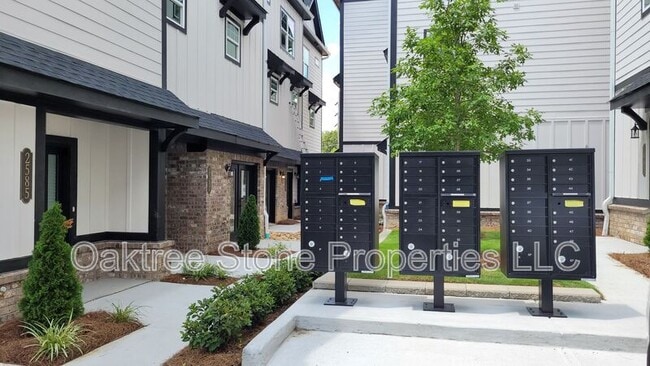 Building Photo - 2585 Ocean Dr NW