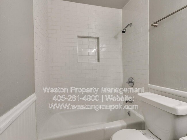 Building Photo - 1605 Cynthia Dr