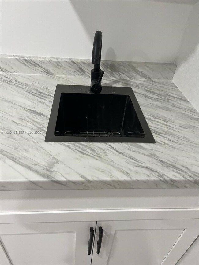 Building Photo - 555 SW 132nd Ave