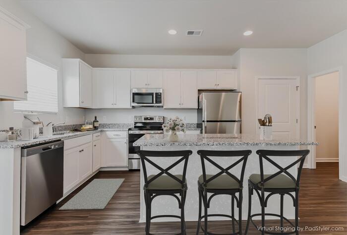 Building Photo - 105 Percheron Dr