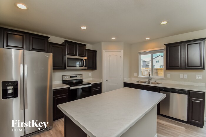 Building Photo - 6508 Vedder Dr