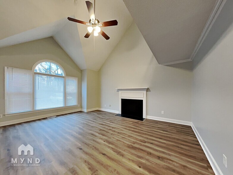 Building Photo - 4648 Forest Highland Dr