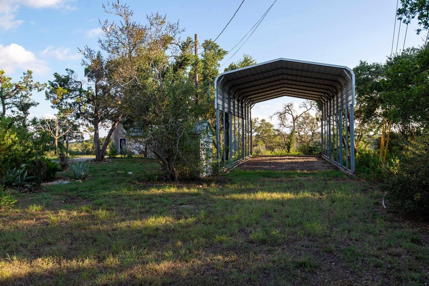 Building Photo - 461 Naked Indian Trail