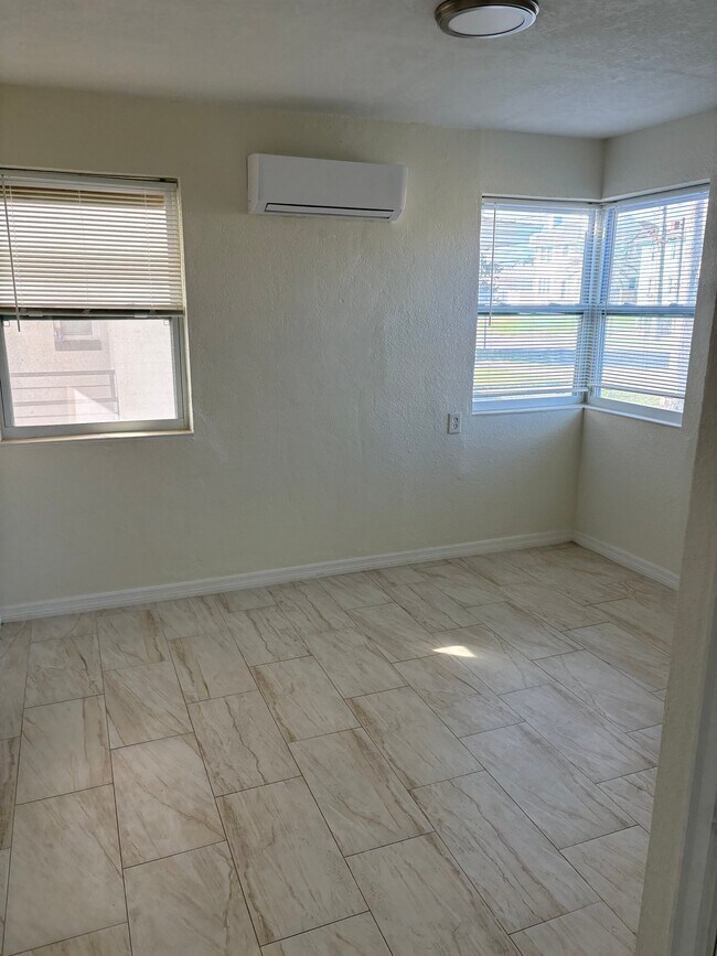Building Photo - 600 Riverview Blvd