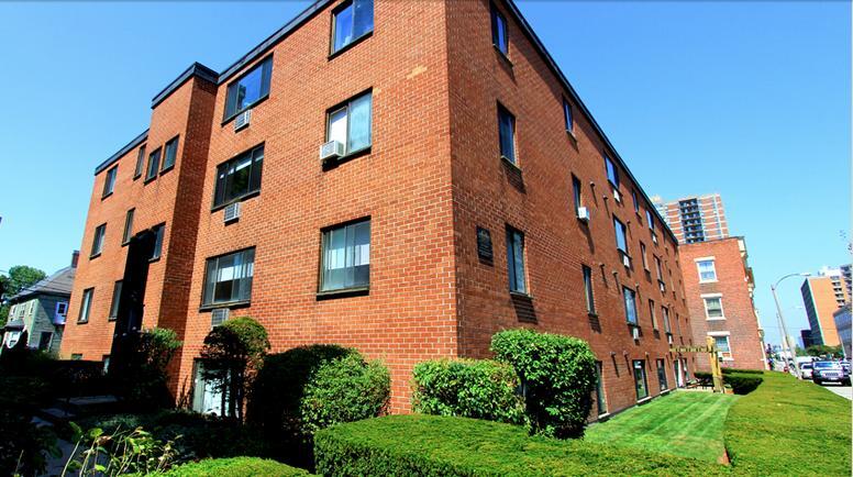 Building Photo - 222 Babcock St