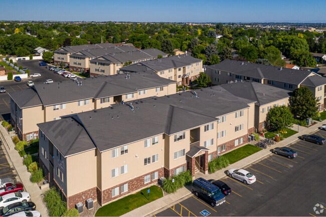 Building Photo - Apartments @ Falls Crossing Phase "1" (A,B,C)