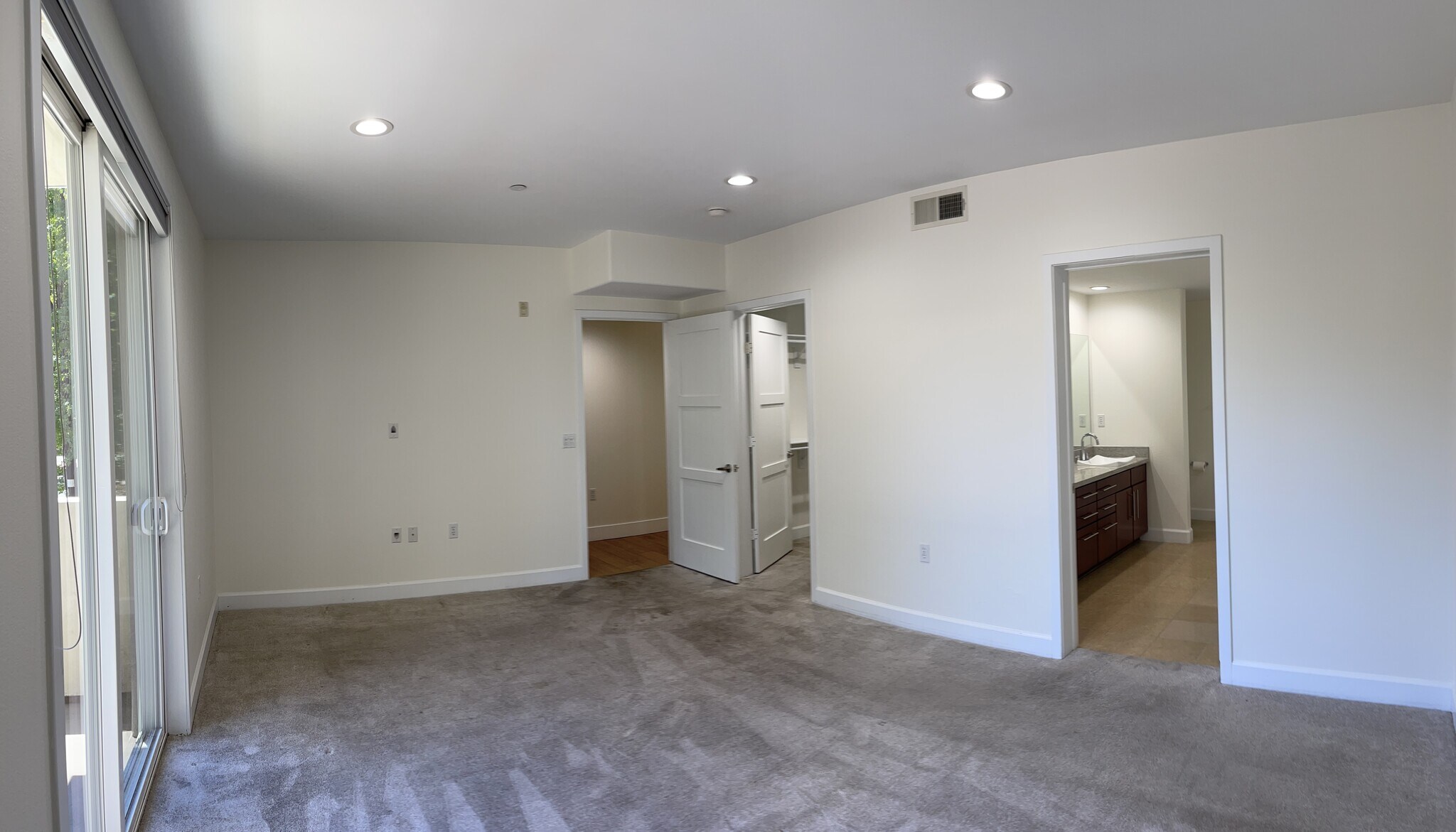 Building Photo - 14412 Killion St