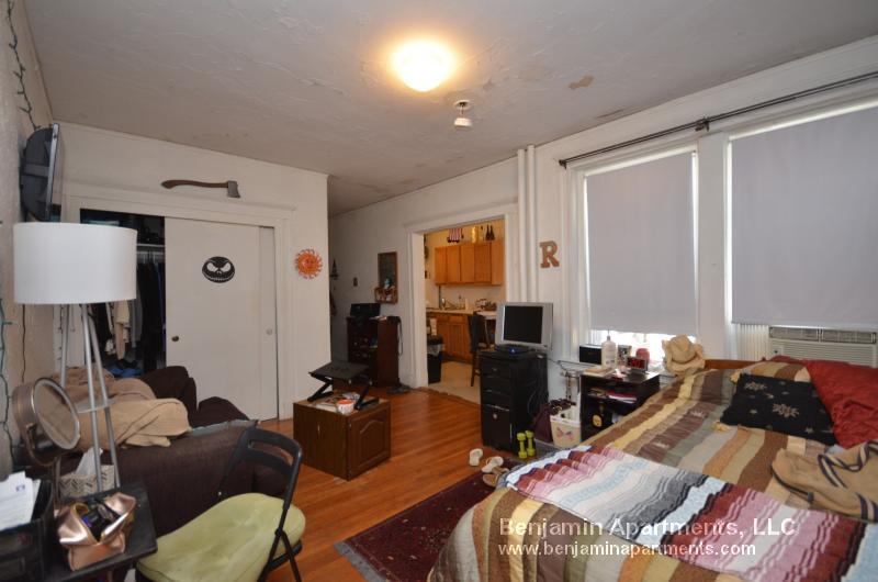 Building Photo - 1163 Boylston St