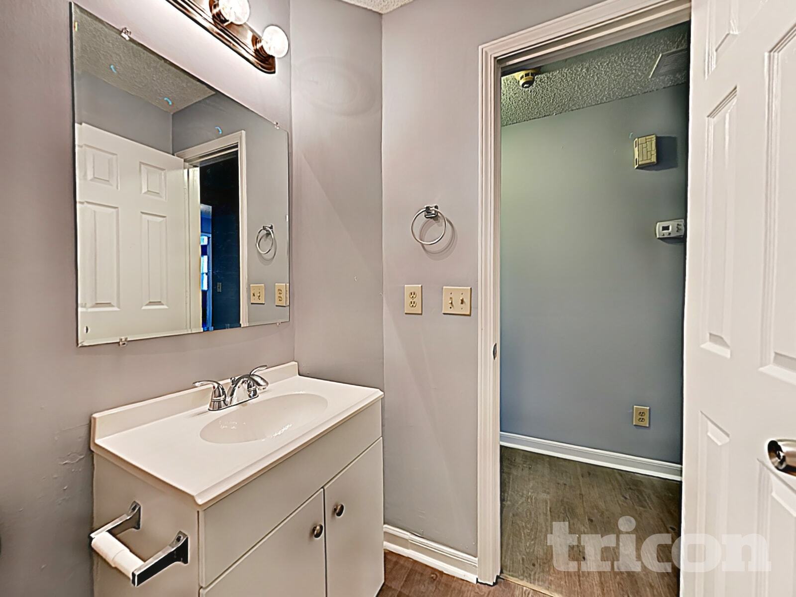 Building Photo - 4580 Woodcroft Cove