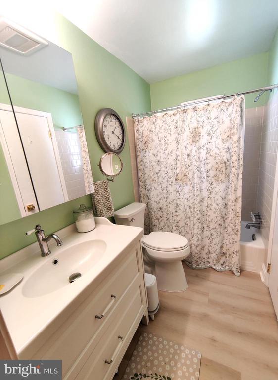 Building Photo - 11106 Del Rio Dr