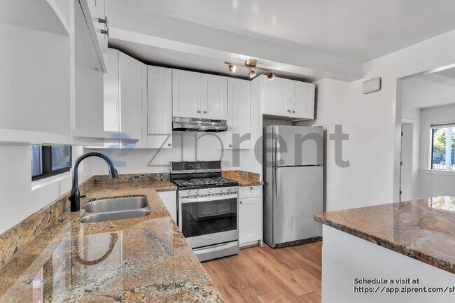 Building Photo - 1312 Carlton Ave