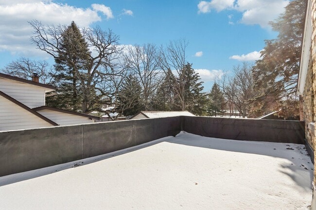 Building Photo - 5315 73rd St