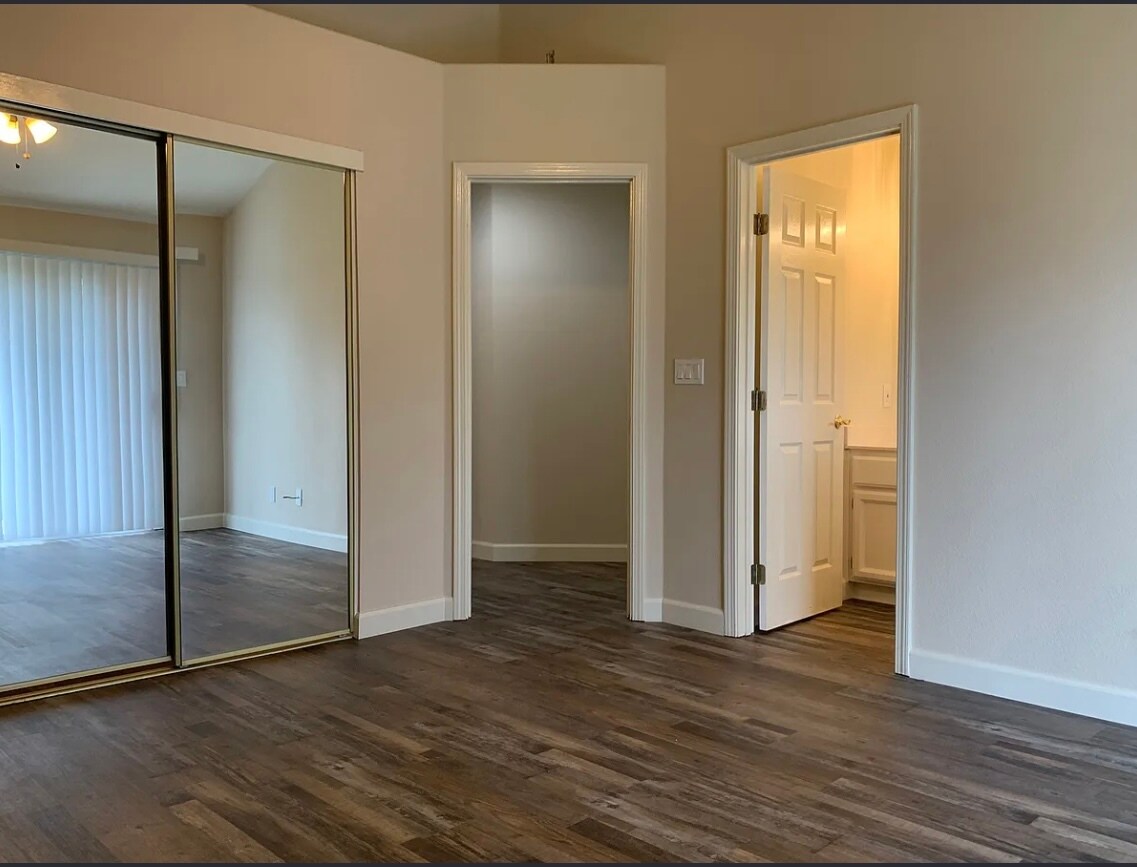 Building Photo - 1642 Prentiss Dr