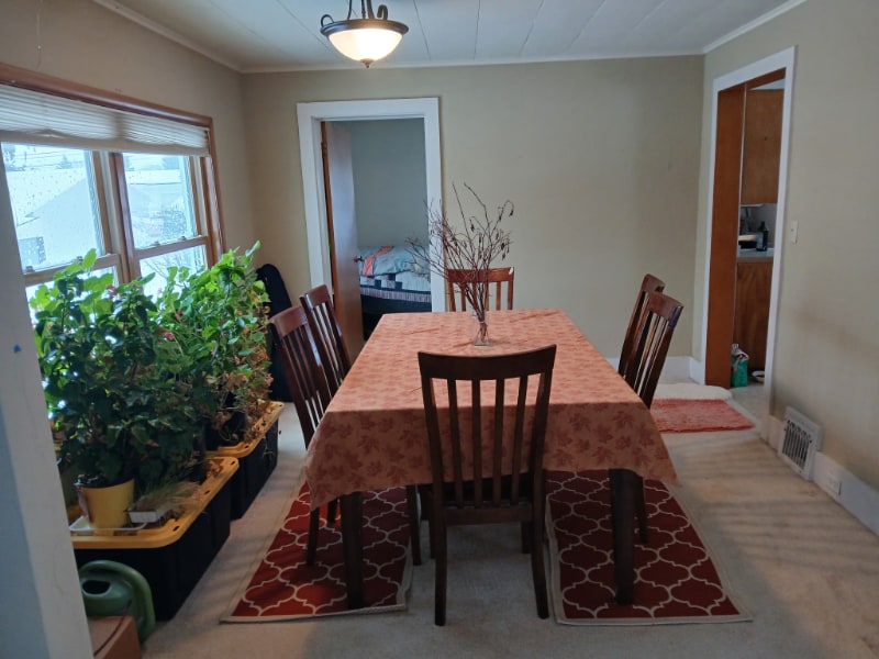 Building Photo - 321 W Mcmillan Ave