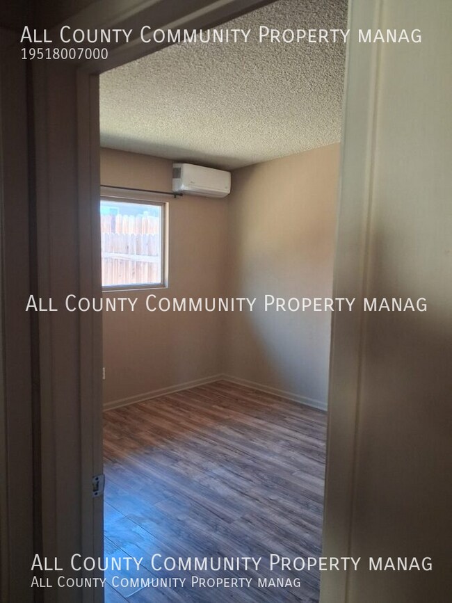 Building Photo - 6082 Daisy-