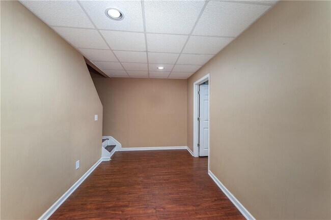Building Photo - 3925 Barberry Ct