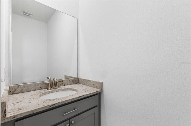 Building Photo - 33034 Sand Creek Dr