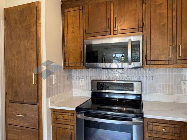 Building Photo - Charming Ranch Home with Large Deck, & Fenced Yard in Raleigh, NC