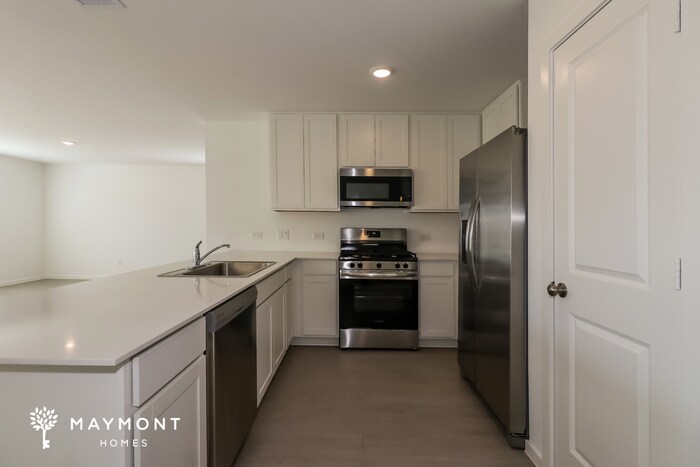 Building Photo - 3072 Fantasy Ter Dr