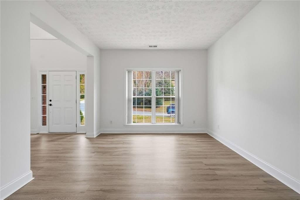 Building Photo - 2254 Caneridge Trail SW