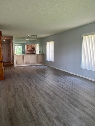 Building Photo - 201 Saint Lucie Ln