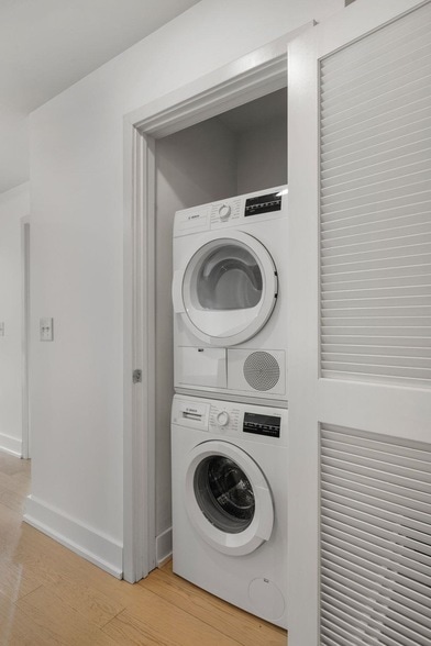 Building Photo - 201 Marin Blvd