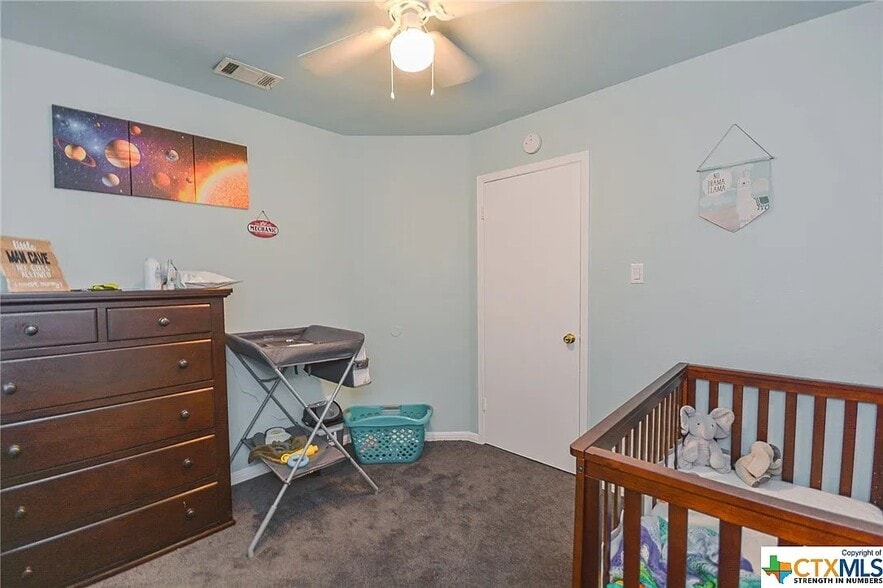 Building Photo - 2404 Magnum Cir