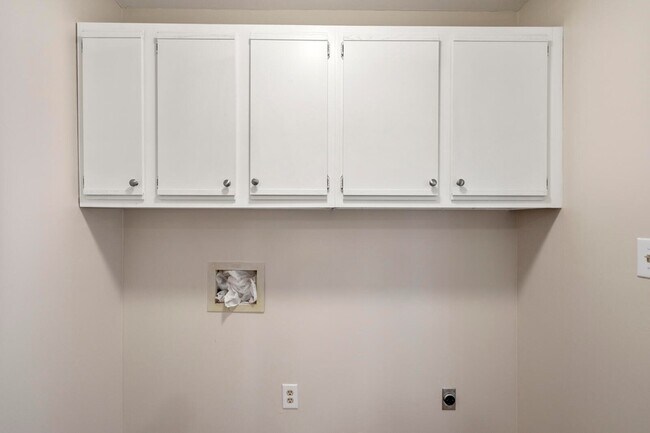 Building Photo - 298 Summerset Ln