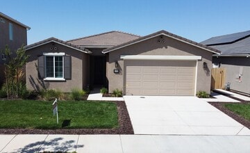 Building Photo - Well maintained 4-bedroom, 2-bathroom home...