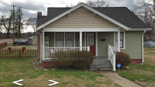 Primary Photo - *****COMING SOON****Charming Home in North...