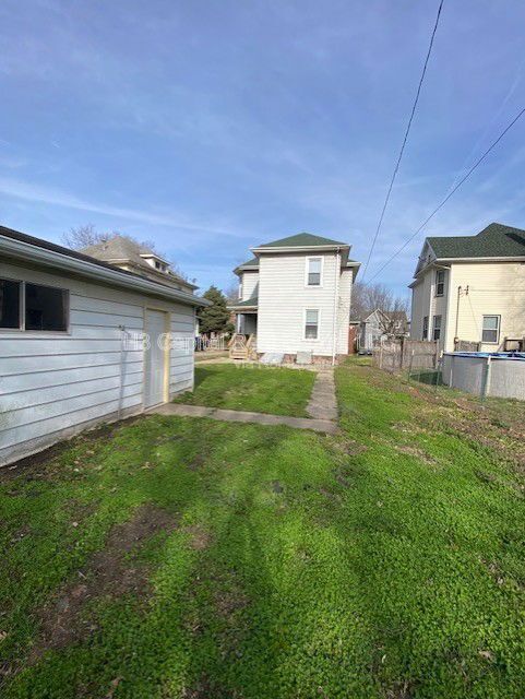 Building Photo - 2218 Cleveland Blvd