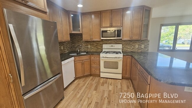Building Photo - 7250 Bagpipe Blvd